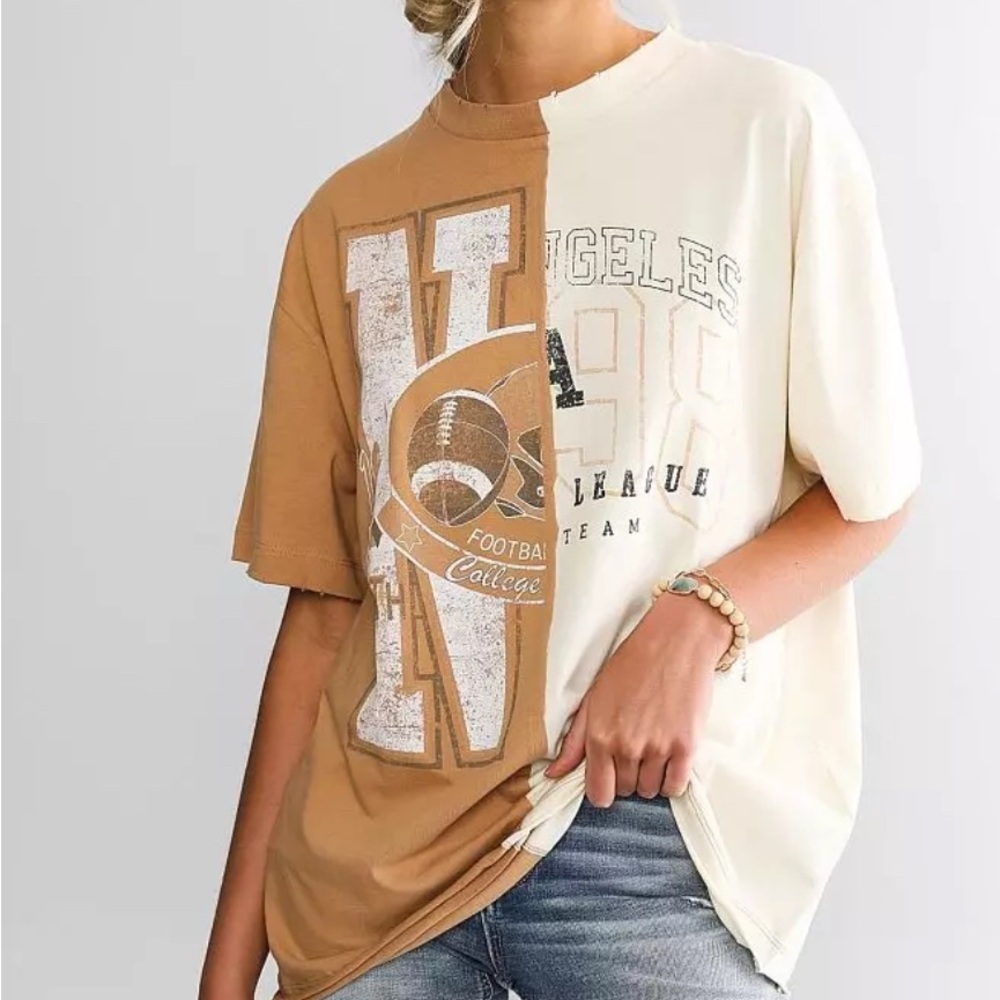 MODISH REBEL - Athletic Split T-Shirt - NWT LARGE